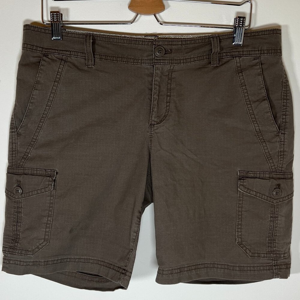 Eddie Bauer Womens Brown Cargo Shorts Size 10